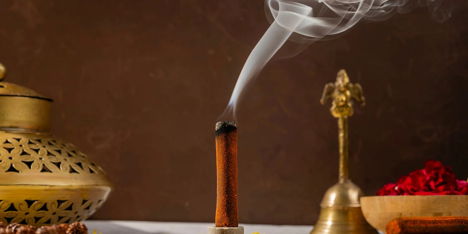 You are currently viewing The Sacred Essence of Dhoop: Tradition, Science, and Spirituality
